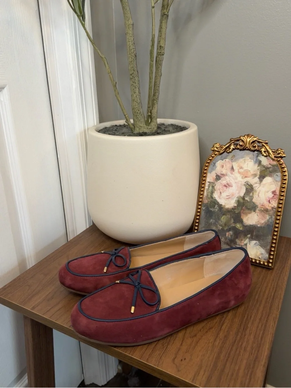 Crown & Ivy Burgundy Suede Bow Loafers | Size 7.5 | Quiet Luxury Fall Flats